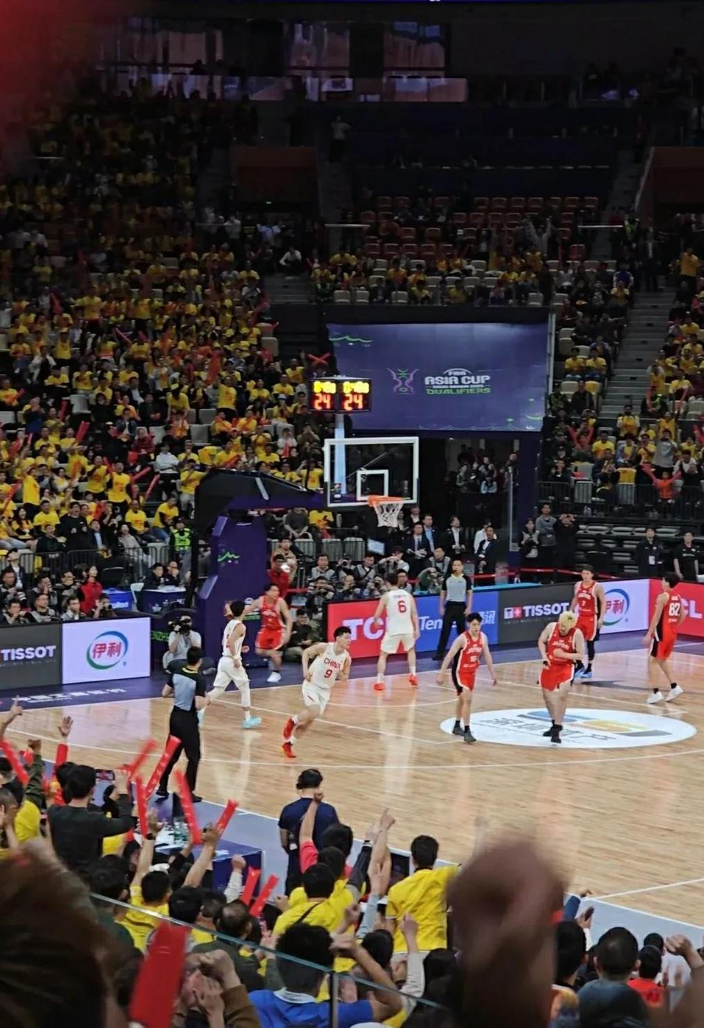 爱游戏app-深圳男篮赛前完成体检；志在欧联名次提升；球迷炸锅；临场指挥获称赞(深圳新任男篮名单)