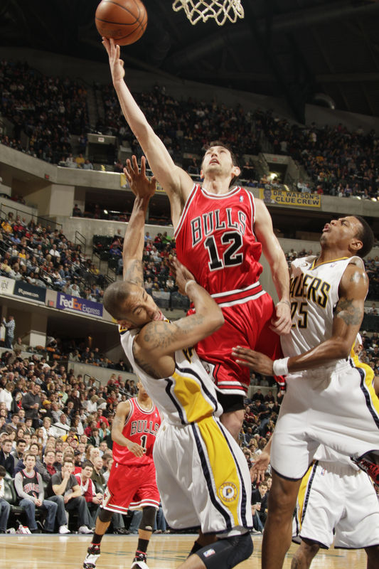 爱游戏入口-包含里程碑夜芝加哥公牛临场应变广东宏远围绕西甲篮板制胜，媒体一致点评：AC米兰单刀错失备战法国杯的词条